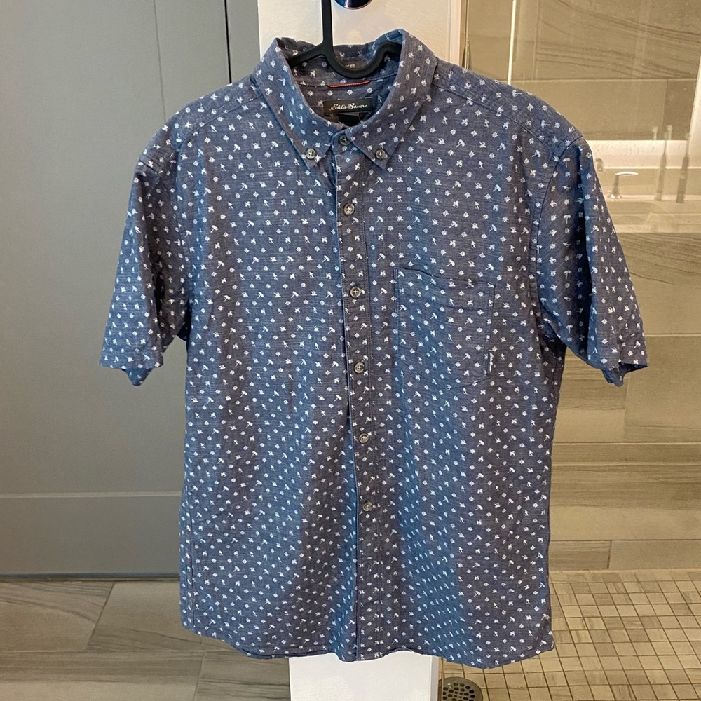 Eddie Bauer Short Sleeve Shirt Classic Fit Medium